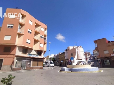 Venta Piso Algeciras. Piso de cuatro habitaciones