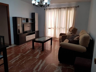 Venta Piso Algeciras. Piso de cuatro habitaciones Buen estado cuarta planta con terraza