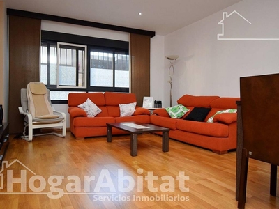 Venta Piso Almassora. Piso de tres habitaciones en Virgen De Gracia. Con terraza