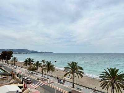 Venta Piso Benicasim - Benicàssim. Piso de tres habitaciones Quinta planta con balcón