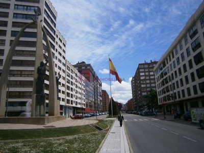 Venta Piso Burgos. Piso de cuatro habitaciones Con terraza