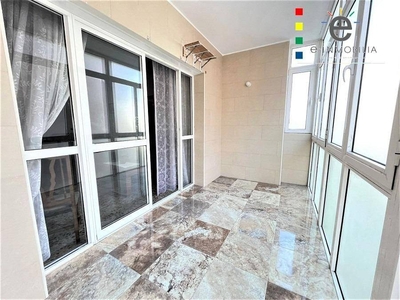 Venta Piso Cádiz. Piso de cuatro habitaciones en Campo del sur. Con terraza