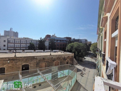 Venta Piso Cádiz. Piso de cuatro habitaciones Segunda planta con balcón