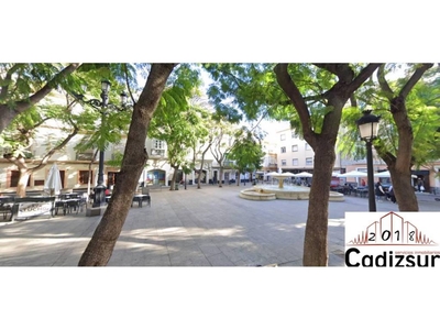 Venta Piso Cádiz. Piso de dos habitaciones Buen estado primera planta