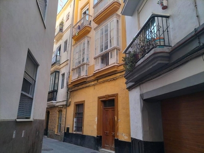 Venta Piso Cádiz. Piso de dos habitaciones