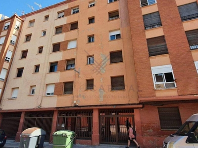 Venta Piso Castellón de la Plana - Castelló de la Plana. Piso de tres habitaciones Tercera planta con terraza