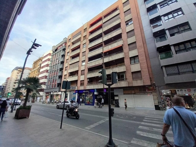 Venta Piso en Avenida Juan Carlos I. Lorca. Buen estado quinta planta plaza de aparcamiento con balcón calefacción central