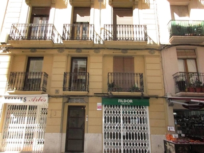 Venta Piso en Avinguda Prat de la Riba 3. Reus. Segunda planta con balcón calefacción central