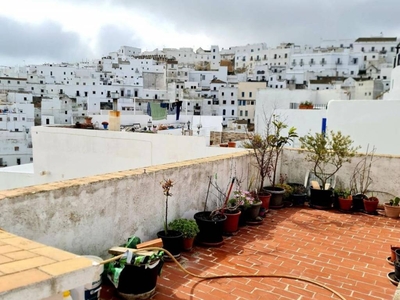 Venta Piso en Calle Merced. Vejer de la Frontera. A reformar primera planta con balcón