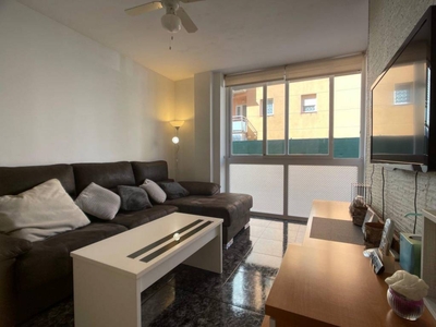 Venta Piso Figueres. Piso de tres habitaciones Con balcón