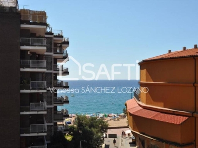 Venta Piso Lloret de Mar. Piso de tres habitaciones Buen estado plaza de aparcamiento con terraza