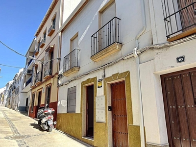 Venta Piso Montilla. Piso de tres habitaciones