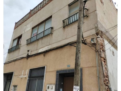 Venta Piso Murcia. Piso de cuatro habitaciones en Calle MAYOR. A reformar primera planta con terraza