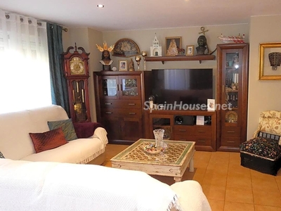 Villa en venta en Almayate