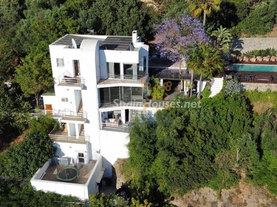 Villa en venta en El Rosario-Ricmar, Marbella