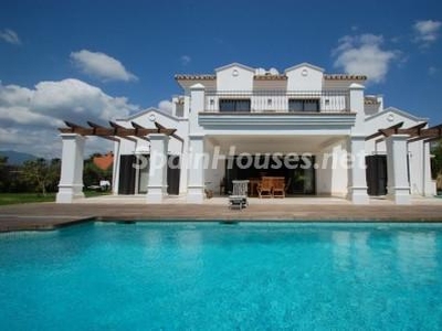 Villa en venta en Nagüeles-Milla de Oro, Marbella