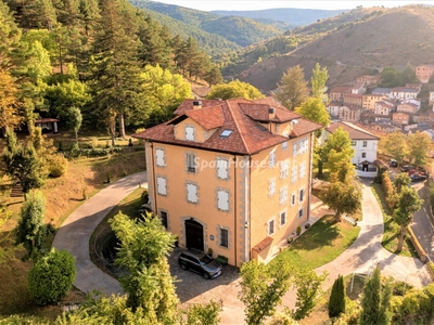 Villa independiente en venta en Ortigosa de Cameros