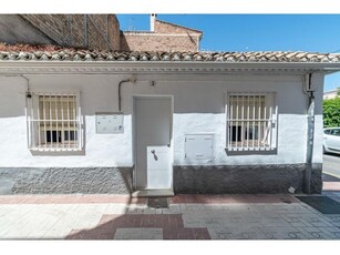 CASA EN --BARRIO DE LA CRUZ -GRANADA