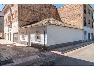 CASA EN PLANTA BAJA EN GRANADA