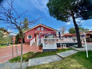 CASA UNIFAMILIAR EN VENTA