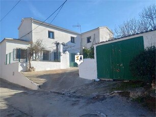 CORTIJO EN VENTA