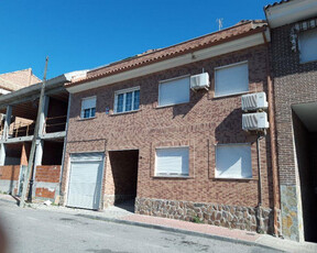 Inmueble en venta en Yeles de 27 m²