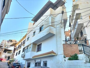 Se vende casa privada en esquina de 6 dormitorios en Málaga Venta Ciudad Jardín