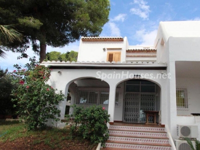 Villa to rent in Moraira -