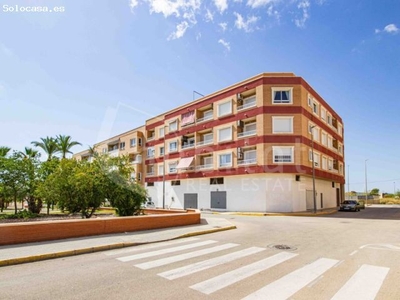 Apartamento en primera planta a la venta en Los Montesinos, Alicante