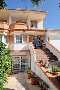 Casa adosada en venta en Orihuela Costa