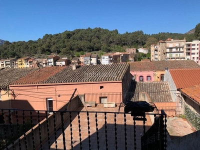 Casa antiga al centre del poble en Sant Llorenç Savall