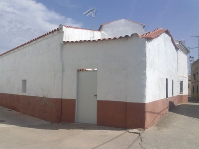 Casa en Venta en Calzadilla, Cáceres