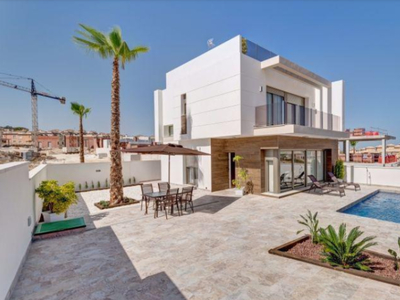 Casa en Venta en San Miguel de Salinas, Alicante