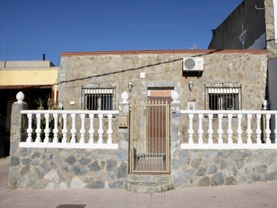 Casa en Venta en Santa Marta, Badajoz