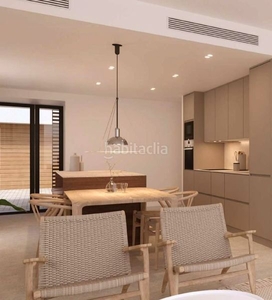 Casa pareada exclusiva promoción de viviendas en venta centro en Begur