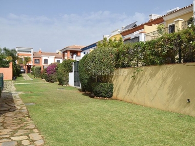 Casa pareada gran casa en una de las urbanizaciones más demandadas en Marbella