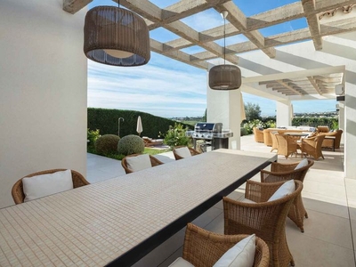 Casa villa en nueva andalucia con vistas al mar en Marbella