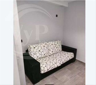 Piso con 2 habitaciones amueblado con parking y aire acondicionado en Madrid