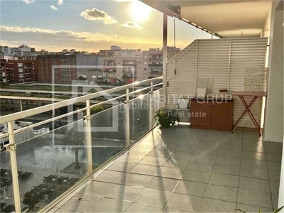 Piso con 2 habitaciones con ascensor y piscina en Lloret de Mar