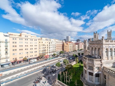 Piso en c. de raimundo fernández villaverde 16 piso con 3 habitaciones con ascensor, parking, calefacción y aire acondicionado en Madrid