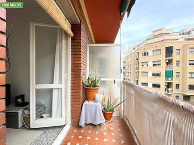 Piso en carrer de piquer piso con 3 habitaciones con ascensor en Barcelona