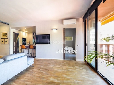 Piso en venta , con 107 m2, 5 habitaciones y 3 baños, ascensor, aire acondicionado y calefacción gas natural. en Barcelona