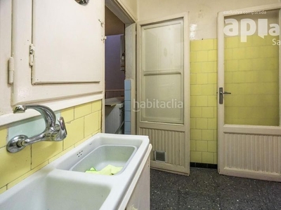 Piso francesc layret/eix macià- piso de 3 habitaciones en Sabadell