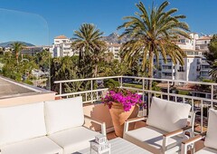 2 bedroom penthouse apartment, with amazing sea views, in Andalucia del Mar - Puerto Banús.