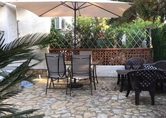 -HOUSE WITH GARDEN AND WIFI NEAR THE BEACH.