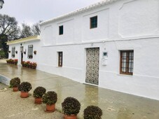 Venta Casa rústica en Paraje Los Alazores Loja. Buen estado 205 m²