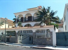 Venta Casa unifamiliar Puerto de la Cruz. 340 m²