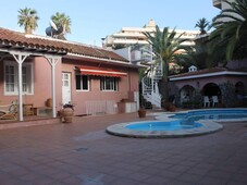 Venta Casa unifamiliar Puerto de la Cruz. Con terraza 400 m²