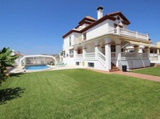 Venta Chalet en Moscatel 32 Vélez-Málaga. Buen estado plaza de aparcamiento calefacción individual 262 m²