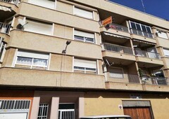 Venta Piso Águilas. Piso de cuatro habitaciones en Calle Candelaria. Segunda planta con terraza